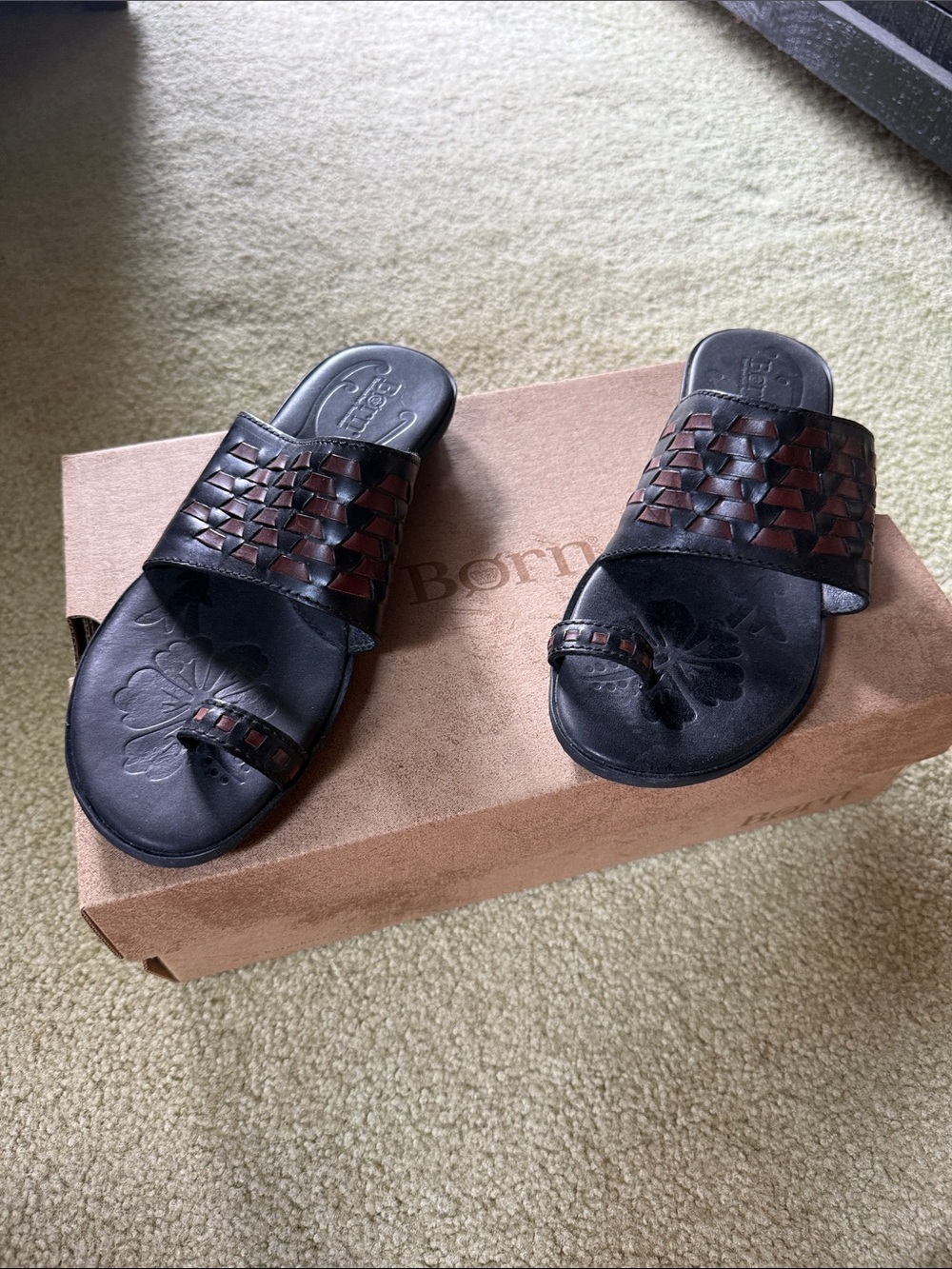 AWESOME!  Born Black and Brown Woven Leather Toe-Loop Slides